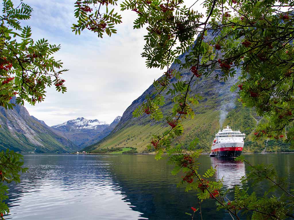 Afbeelding van Hjorundfjorden Hurtigruten