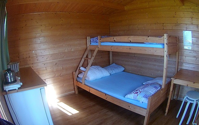 Nordmela, Stave Camping kampeerhut