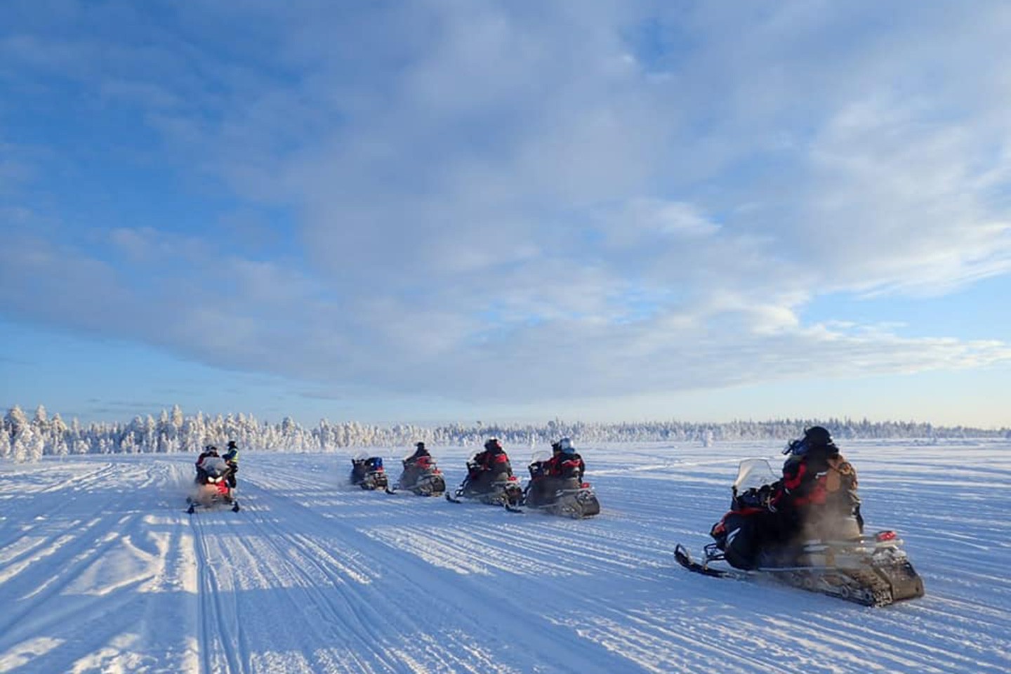 Meerdaagse sneeuwscootertocht Finland Hjell, 5-daagse reis