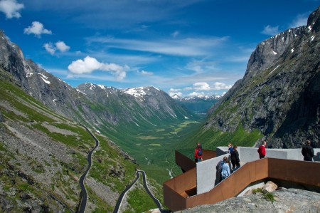 Huttentocht Noorse Fjorden Dagrun Trollstigen Viewpoint Oyvind Heen Visitnorway