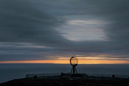 Noordkaap Huttentocht Reidun Midnight Sun At The North Cape Christian Roth Christensen Visitnorway Com 2