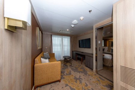 Quark Expeditions World Explorer Owners Suite 4