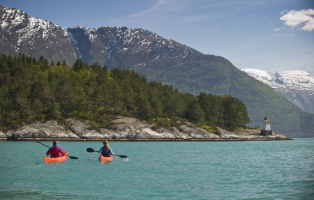 Rondreis Njord Kayaking On The Hardangerfjord Ch Visitnorway